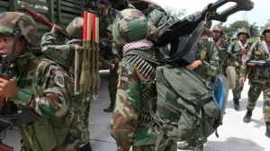 Thailand and Cambodia War: Thailand and Cambodia Forces Clash Along Border that kill at least 9 civilians, Thai Jets Target Military Sites