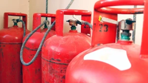 ATF Price Hiked by 3%, Commercial LPG Rate Cut by Rs 33.50