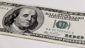 Forex Reserves Rise by USD 2.7 Billion to Reach USD 698.1 Billion