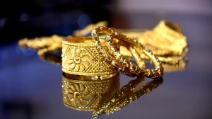 Gold Declines by Rs 400 to Rs 97,620/10g; Silver Drops by Rs 2,500
