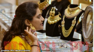 Silver Surges ₹2,000 to Record ₹1.20 Lakh/kg; Gold Gains ₹500