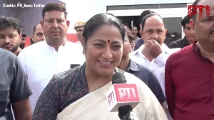 Delhi CM Rekha Gupta & Ministers Donate Blood at Kartavya Path to Mark PM Modi’s 75th Birthday