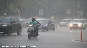 Mumbai Drenched on First Day of the Week; IMD Issues ‘Red Alert’