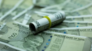 Rupee Strengthens by 3 Paise, Trading at 88.69 Against US Dollar in Early Trade