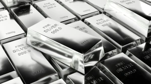 Silver Hits Rs 1.5 Lakh/kg and Gold Reaches Record Rs 1,19,500/10g Amid Safe-Haven Buying