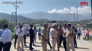 Srinagar-Jammu National Highway Reopens for Heavy Vehicles After Three Weeks