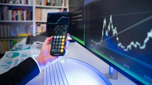 Stock Markets Dip in Early Trade Amid Foreign Fund Outflows, H-1B Visa Fee Worries