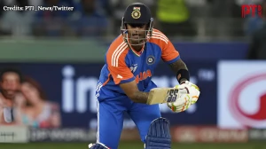 Suryakumar Yadav and Salman Agha Skip Handshake at Indo-Pak Asia Cup Toss