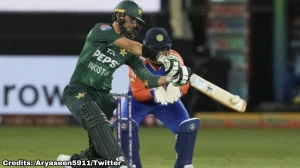 Zaman and Afridi Help Pakistan Reach 146/9 Against UAE in Asia Cup