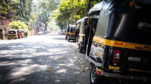 30 Autorickshaws Damaged in Thane Parking Clash; 5 Drivers Detained