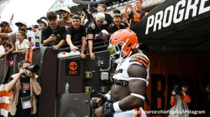 David Njoku Injury Update: Knee Hyperextension Raises Doubts for Week 7