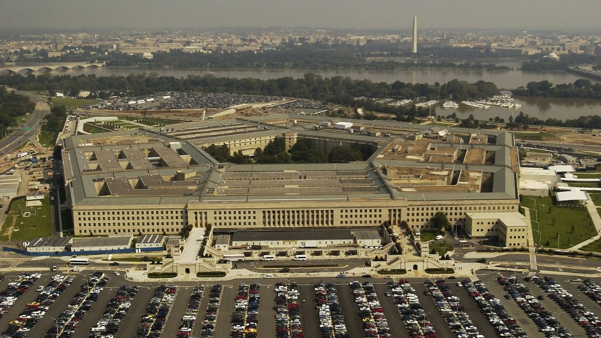 Pentagon Accepts $130 Million Donation to Support Troop Payments Amid Government Shutdown Pentagon Accepts $130 Million Donation to Support Troop Payments Amid Government Shutdown