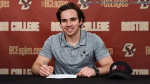 Alex Newhook Injury Update: Canadiens Star Exits With Lower-Body Injury