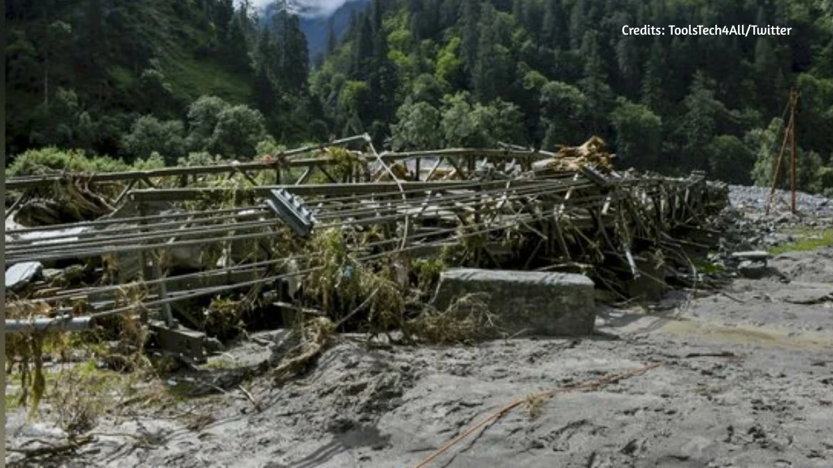 Landslides, Flash Floods in Indonesia’s Sumatra Kill 10; Six Still Missing