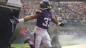 Aaron Jones Injury Update: Shoulder Issue and Outlook for Week 15