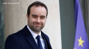 French Lawmakers Approve Health Care Budget, Suspend Macron’s Pension Reform