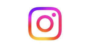 Instagram Adds Custom New Year Effects: How to Use Them in Stories and Reels