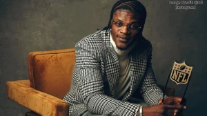 Lamar Jackson Injury Update: Ravens QB Leaves Patriots Game With Back Issue