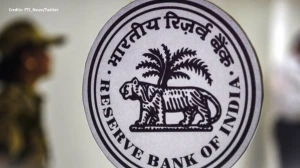 RBI Cuts Policy Rate by 25bps to 5.25% as Loans Expected to Get Cheaper