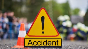 UP Accident: Four Killed After Car Crashes Into Parked Truck in Amroha