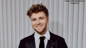 What Happened to Alex Warren at the Grammys ? Audio Glitch & Performance Explain...