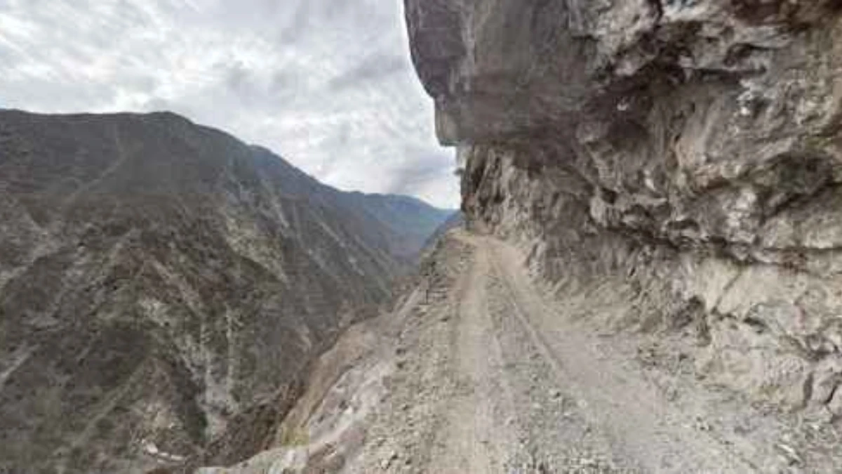 The 10 Most Dangerous Roads in the World 2025