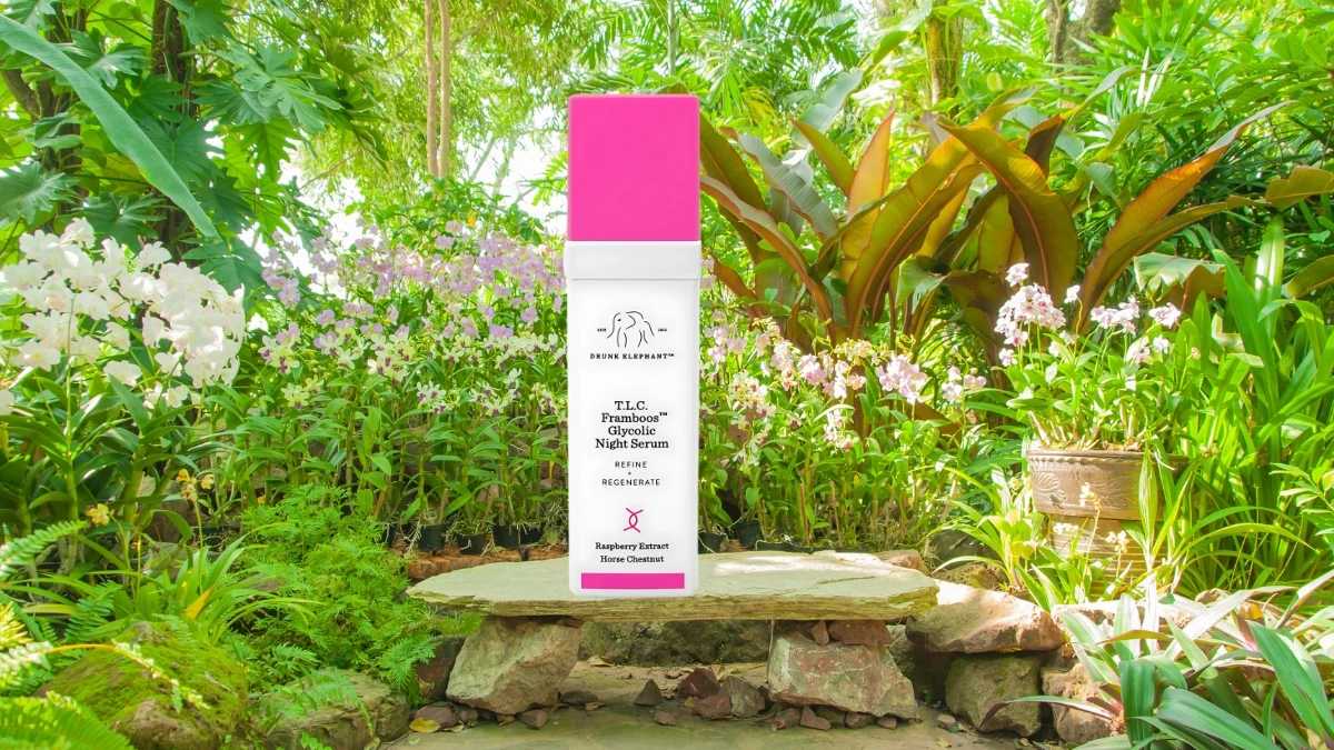 Top 10 Face Serums to Get Glowing Skin in 2025