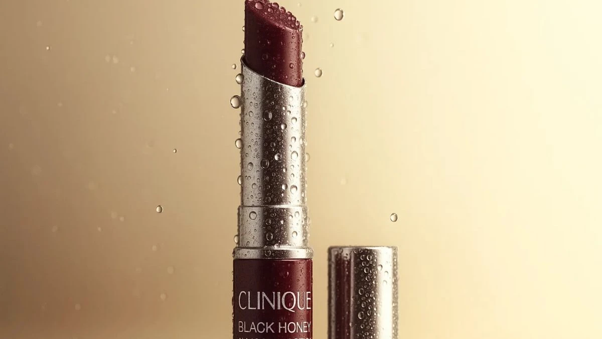 Top 7 Best Lipsticks of 2025 That Suit Every Skin Tone