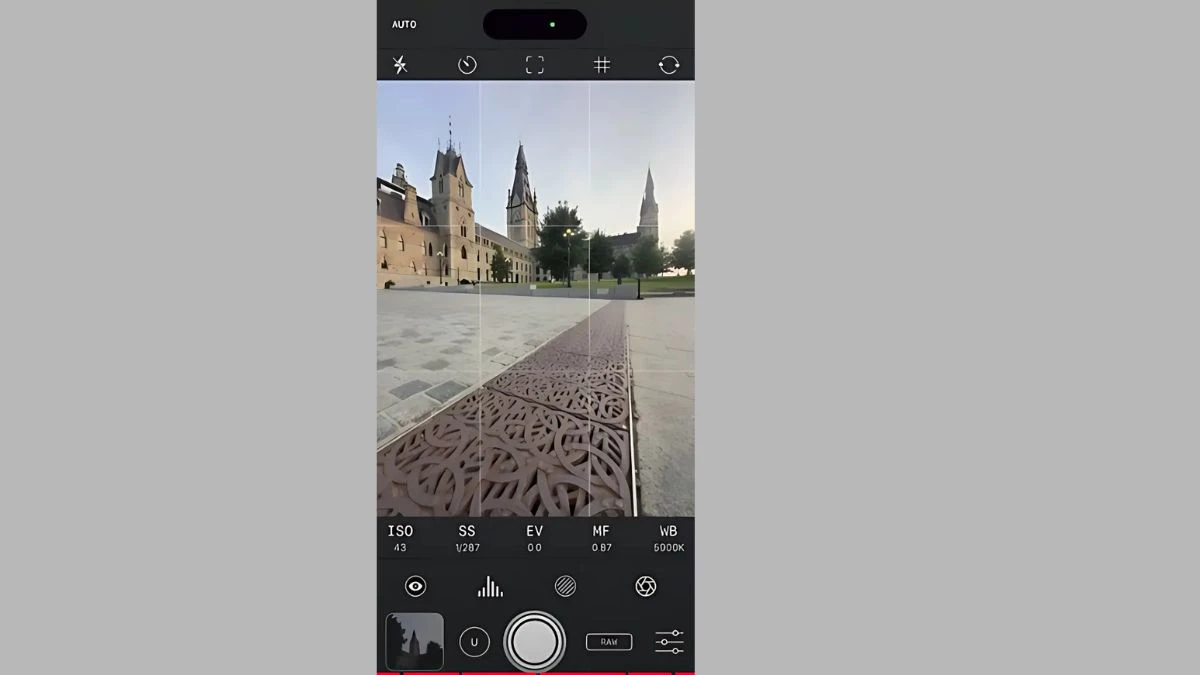 Mobile Photography: How to Take Professional Photos on Your Phone at Home