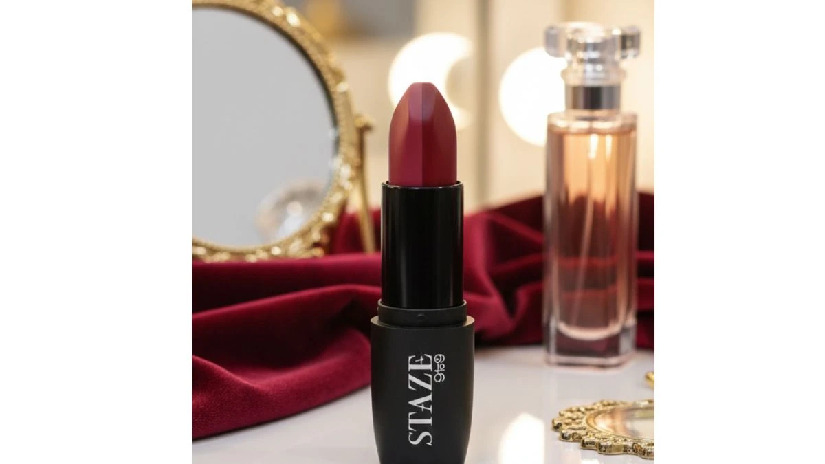 The 12 Best Long-Lasting Lipsticks Under Rs.500 to 1000 for Festival Makeup